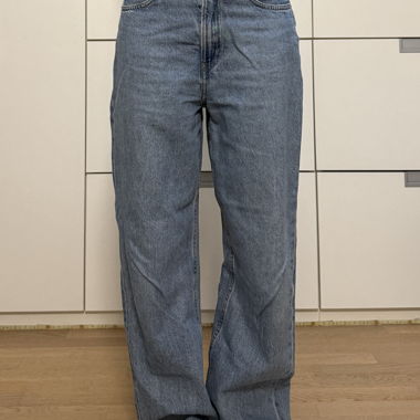 Blue Jeans Straight Leg