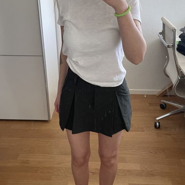 Jupe noire ZARA avec short intégré