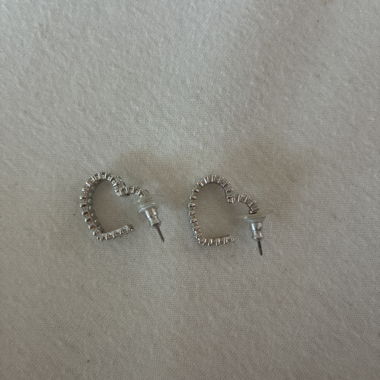 Silver-coloured heart earrings
