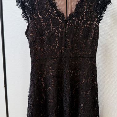 Festliches Kleid schwarz rosa Grösse M