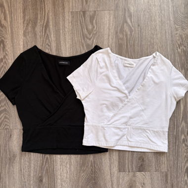 Duo crop top noir et blanc