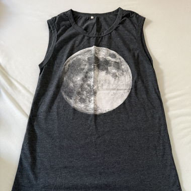 Moon Print Sleeveless Top