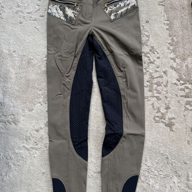 Gara di equitazione Euro Star „Ladies Coco Glam FullGrip“