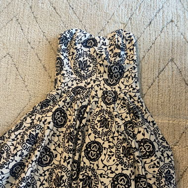 Cocktailkleid Muster Weiss / Dunkelblau