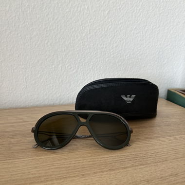Lunettes de soleil Aviator Emporio Armani - unisexe