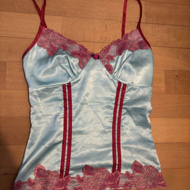 Satin-Top mit Spitze
