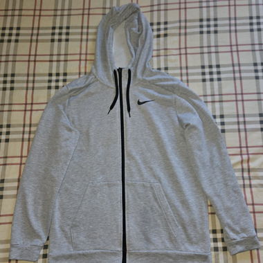 Pull Nike