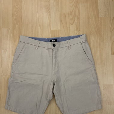 WE Shorts Beige