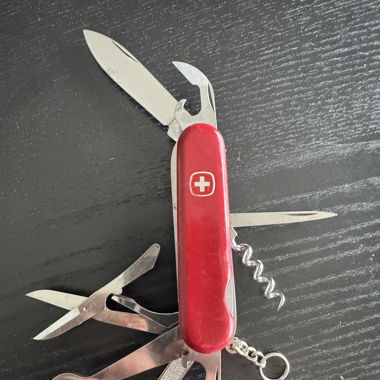 Couteau suisse Wenger avec loupe – modèle vintage