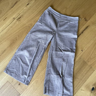 Pantaloni in velluto a coste beige