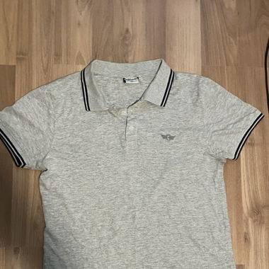 Graue Polo T-Shirt