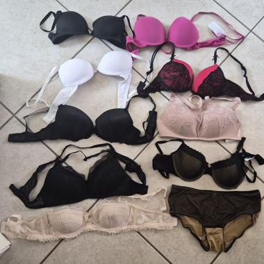 Assorted Bra Set
