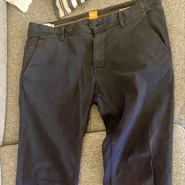 HUGO BOSS chinos 