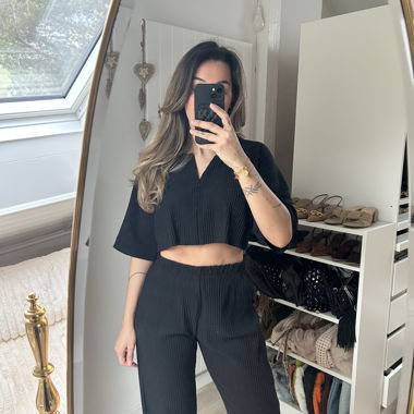 pleated two-piece in black