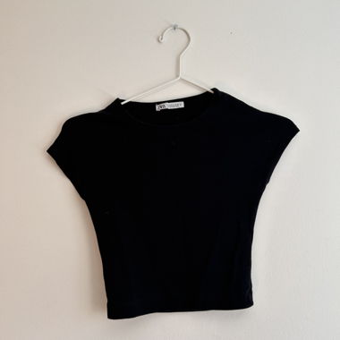 Basic black zara top