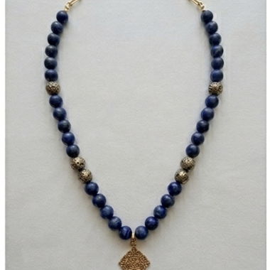 Blaues Perlenarmband