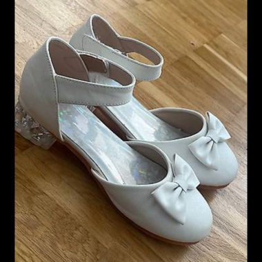 Scarpe con tacco per bambini