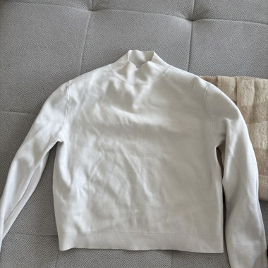 Pull blanc col montant