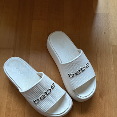 Bebe Plateau Slides 