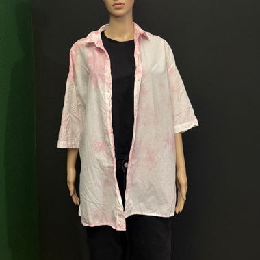 Camicia oversize rosa e bianca