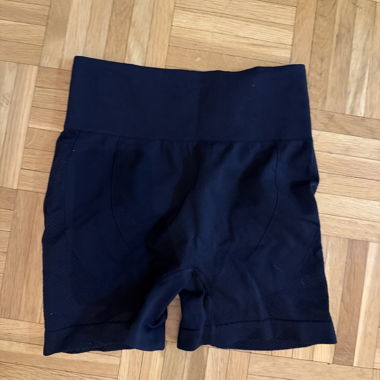 Schwarze Sport-Shorts