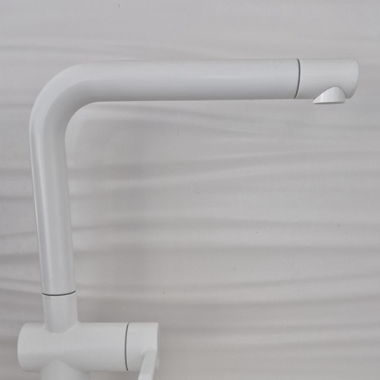 Robinetterie de cuisine blanche FRANK
