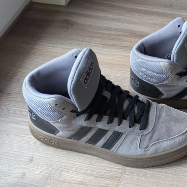 Adidas Hoops mid Size 44