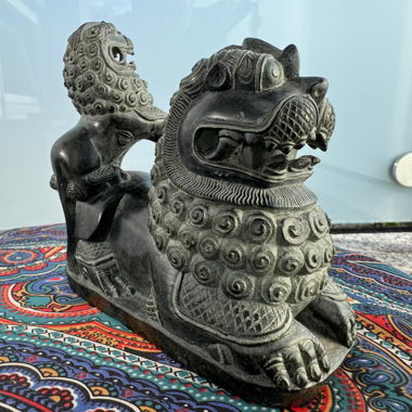 Statua Leone Tibetano in Marmo