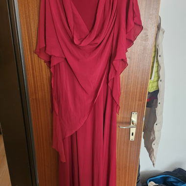 Rotes Abendkleid