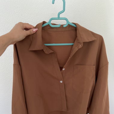 Chemise courte