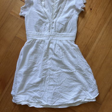 Belle robe à volants