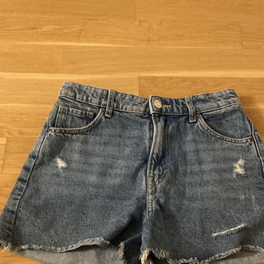 Blaue Jeans Kurzehosen
