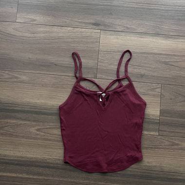 Burgunder Tanktop mit Trägern