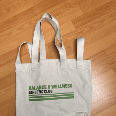 Tote bag