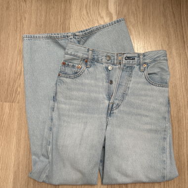 Jeans Levi’s Ribcage straight ankle W23 L27