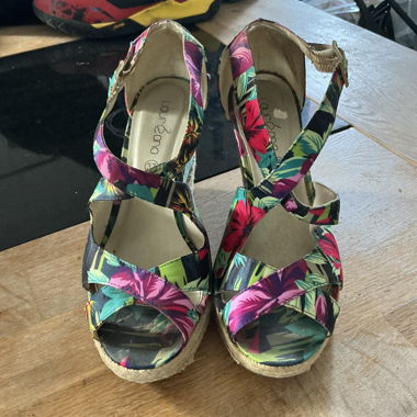 Laurence Brown Wedge Sandals Gr. 37