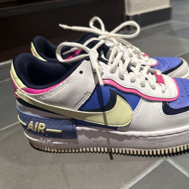 Nike Schuhe Bunt