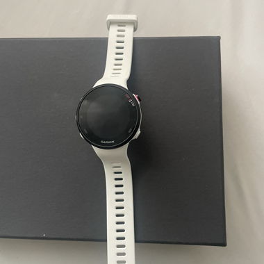 Garmin Forerunner 45s in weiss