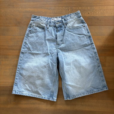 Hellblaue Jorts