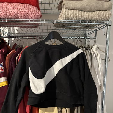 nike short sweater