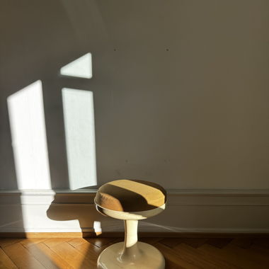 Vintage Hocker im Tulip Style
