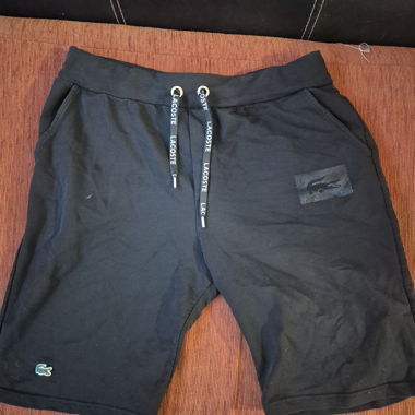 Short Lacoste noir