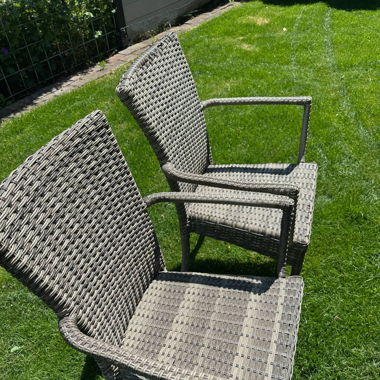 Vends 4 chaises de jardin 