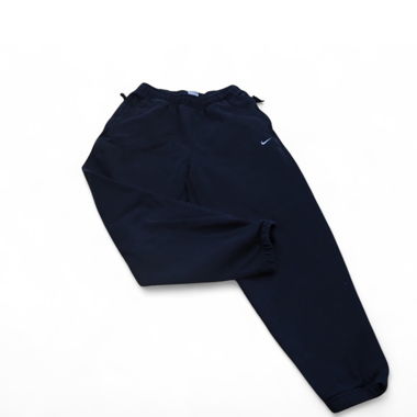 nike trainer black