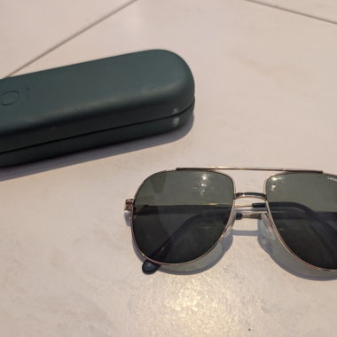 Occhiali da sole Lacoste aviator