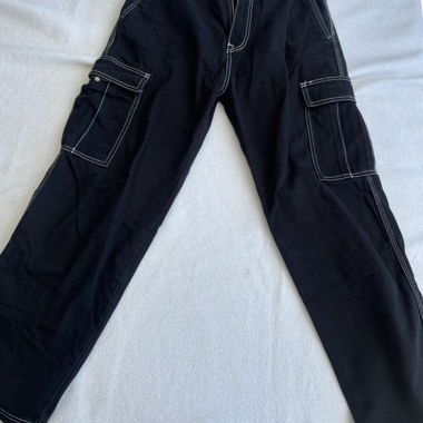 Pantaloni cargo neri PULL&BEAR