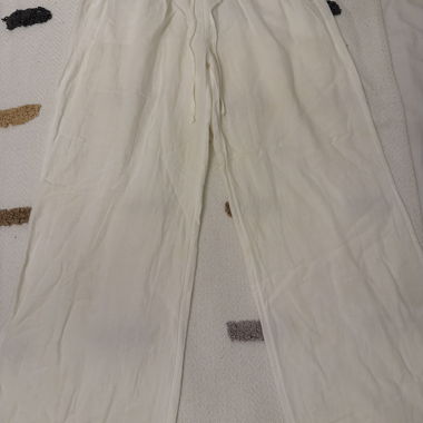 Pantaloni di lino bianchi