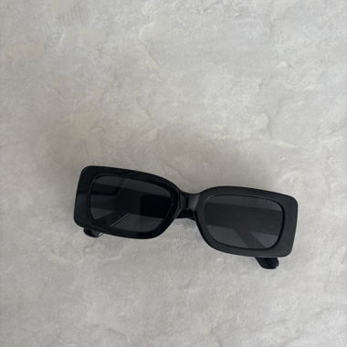 Schwarze Sonnenbrille