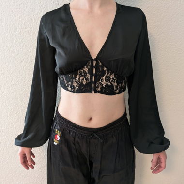 Blouse Cropped avec Broderie Florale