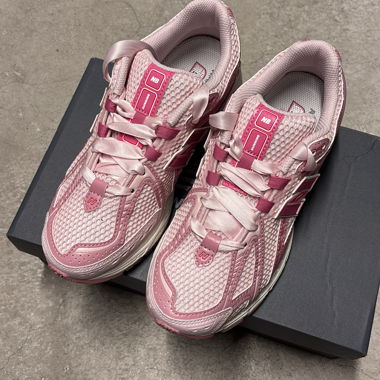 New Balance 1906 pink sneakers